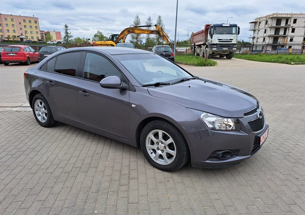 Chevrolet Cruze cena 25900 przebieg: 130000, rok produkcji 2012 z Chocz małe 596